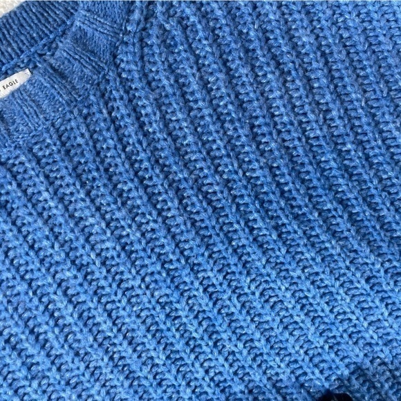 American Eagle Blue Knit Crewneck Cropped Sweater - Picture 5 of 9